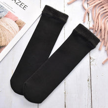 Load image into Gallery viewer, Cozie&#39;s™ Ultra Soft Socks